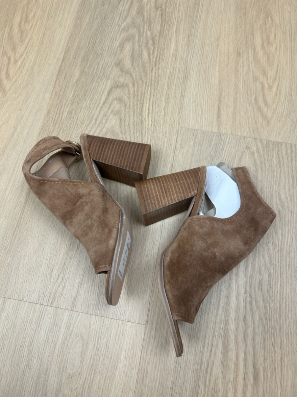 NWT Steve Madden Tan Suede Peep Toe Block Heel Sandals / Boots 9 - Picture 5 of 8